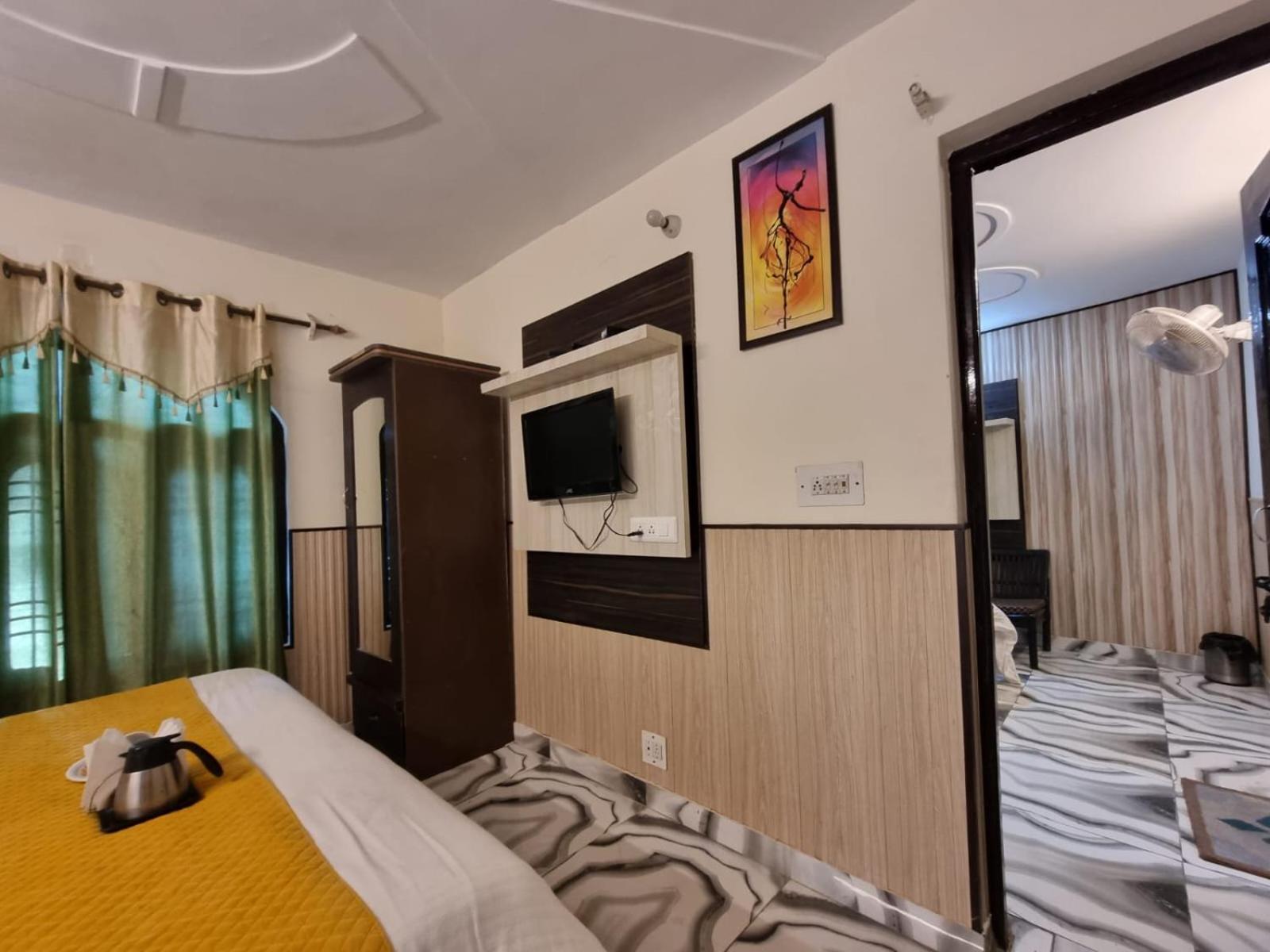 Hotel Stay Well Banikhet Kültér fotó