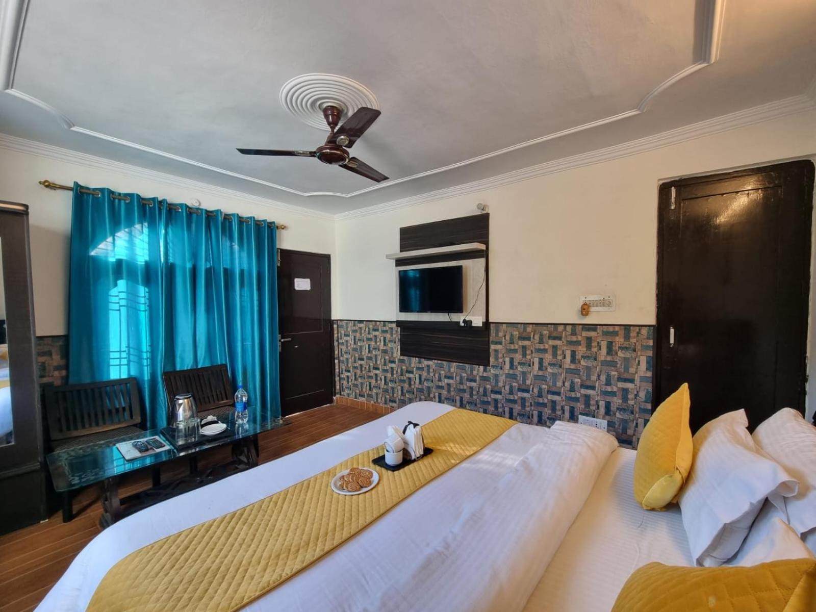 Hotel Stay Well Banikhet Kültér fotó