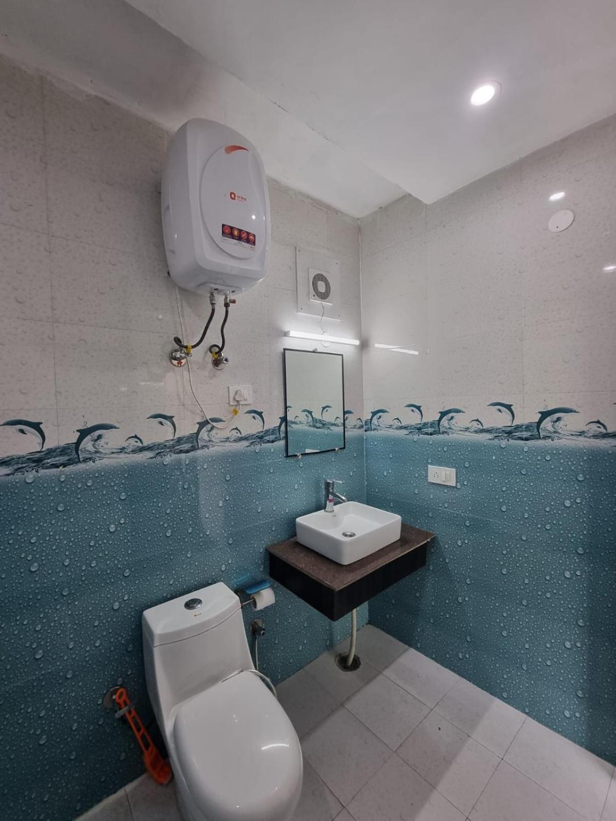 Hotel Stay Well Banikhet Kültér fotó