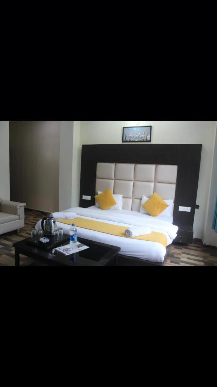 Hotel Stay Well Banikhet Kültér fotó
