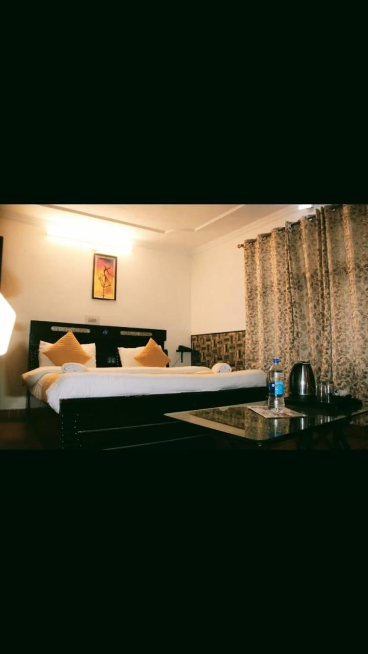 Hotel Stay Well Banikhet Kültér fotó